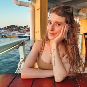 Meet your Posher, Veronica